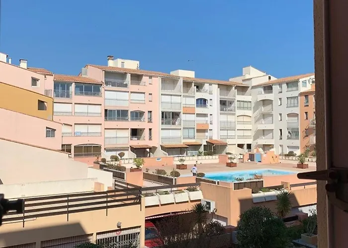 Spacieux T3 Au Centre Port, Résidence Avec Piscine, Cap D'agde - Fr-1-607-10 * Agde