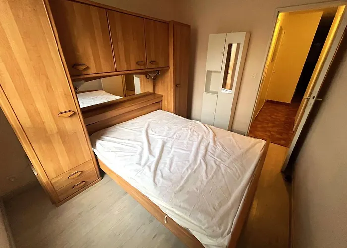 Spacieux T3 Au Centre Port, Résidence Avec Piscine, Cap D'agde - Fr-1-607-10