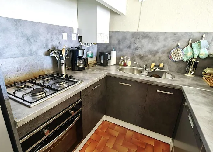 Spacieux T3 Au Centre Port, Résidence Avec Piscine, Cap D'agde - Fr-1-607-10 Agde