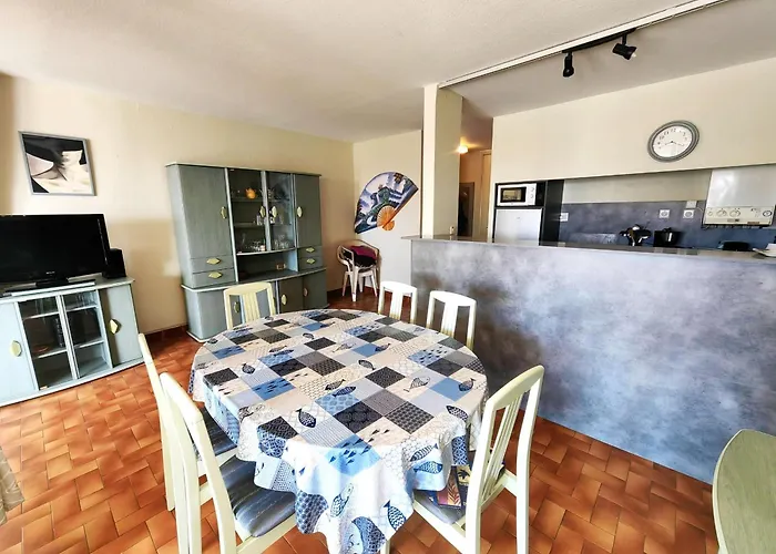 Spacieux T3 Au Centre Port, Résidence Avec Piscine, Cap D'agde - Fr-1-607-10 Agde