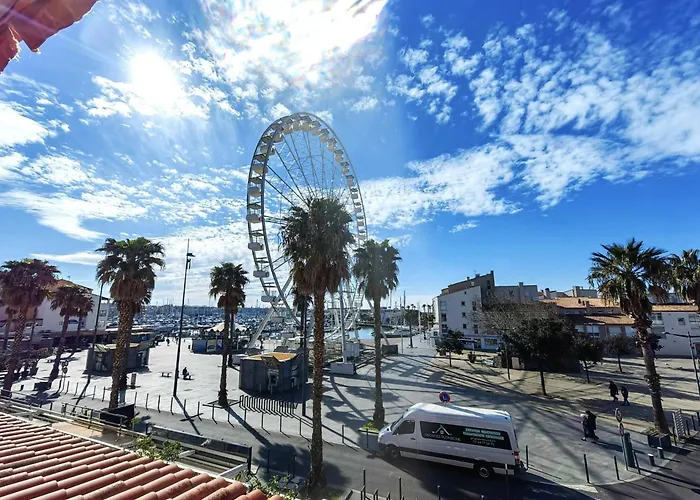 Spacieux T3 Au Centre Port, Résidence Avec Piscine, Cap D'agde - Fr-1-607-10