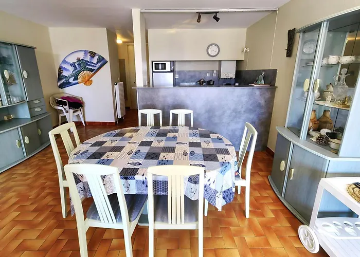 Апартаменти Spacieux T3 Au Centre Port, Avec Piscine, Cap D'agde - Fr-1-607-10 Агд